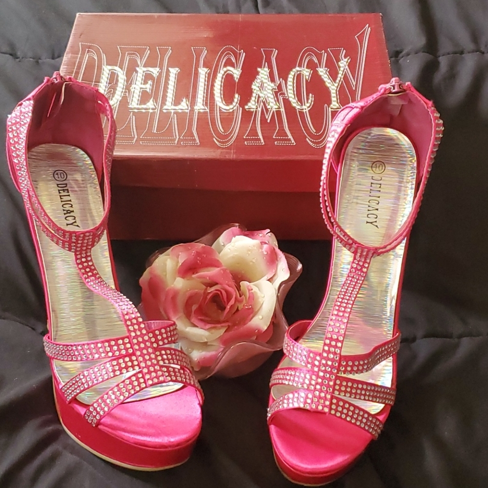 Women Fuchsia Satin Delicacy Stilettos Size 10